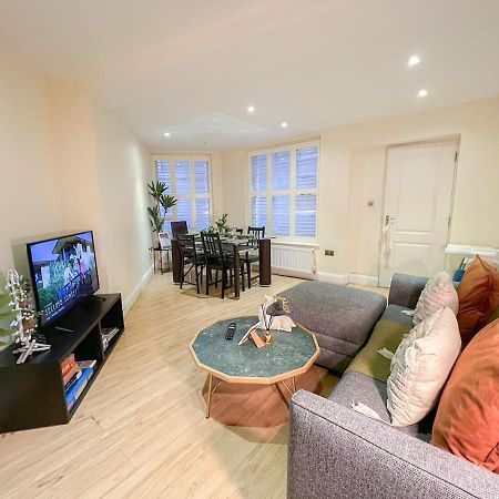 3 Bedroom Apartment With Private Terrace In Pimlico, Westminster, Victoria Londen Buitenkant foto