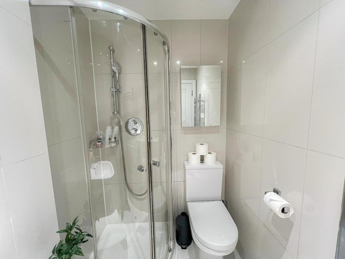 3 Bedroom Apartment With Private Terrace In Pimlico, Westminster, Victoria Londen Buitenkant foto